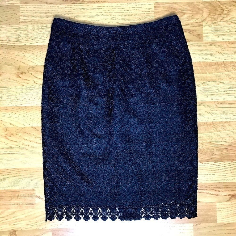 NWOT Gorgeous Vintage Lace Overlay Pencil Skirt